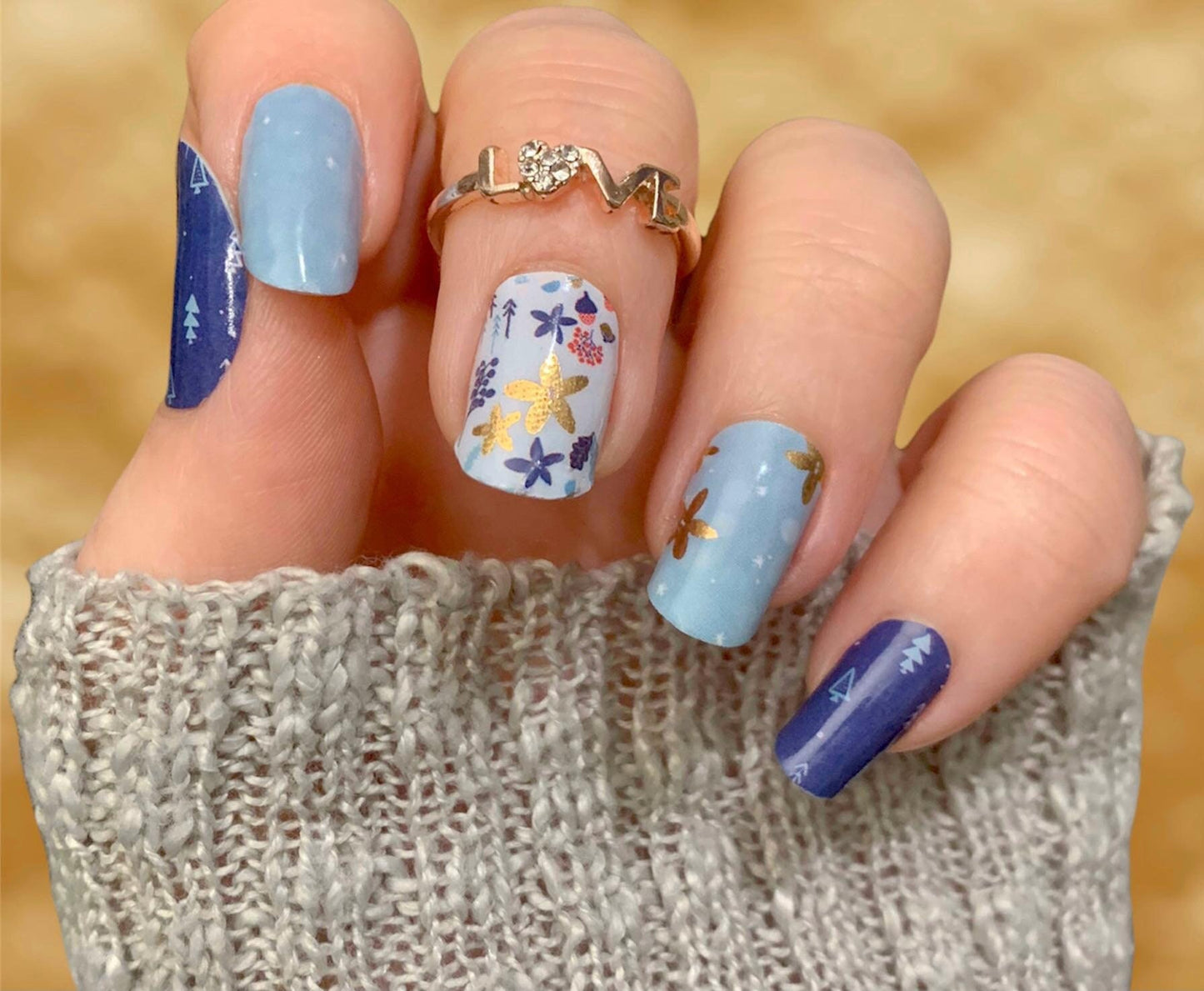 Winter Floral - Nail Polish Wrap - Nail Polish Sticker - Nail Art - Nail Wrap