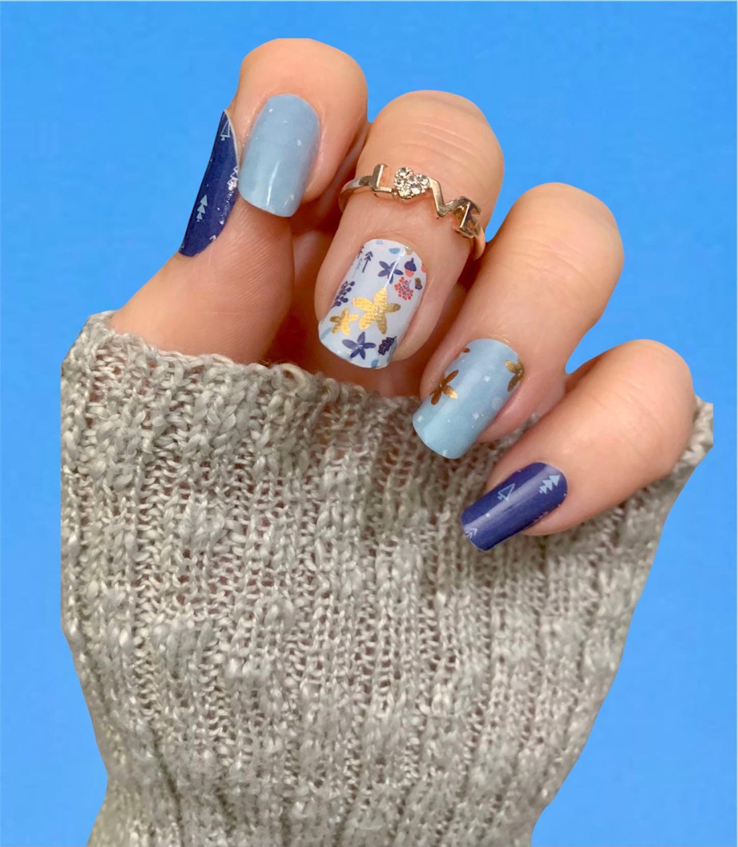 Winter Floral - Nail Polish Wrap - Nail Polish Sticker - Nail Art - Nail Wrap